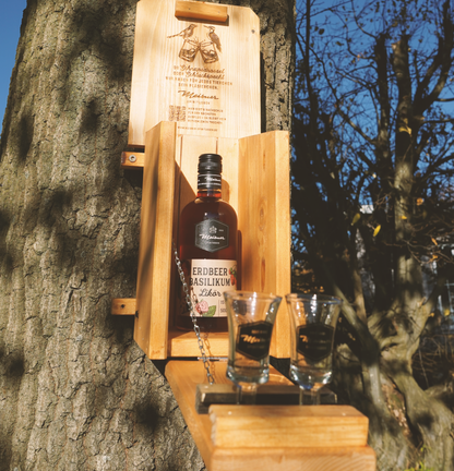 Likör-Vogelhaus Erdbeer Basilikum Likör